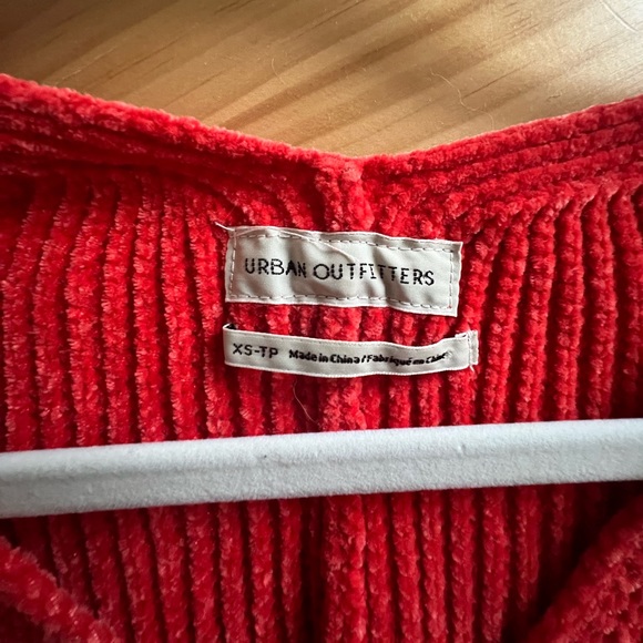 Urban Outiftters Sweater - Picture 2 of 3